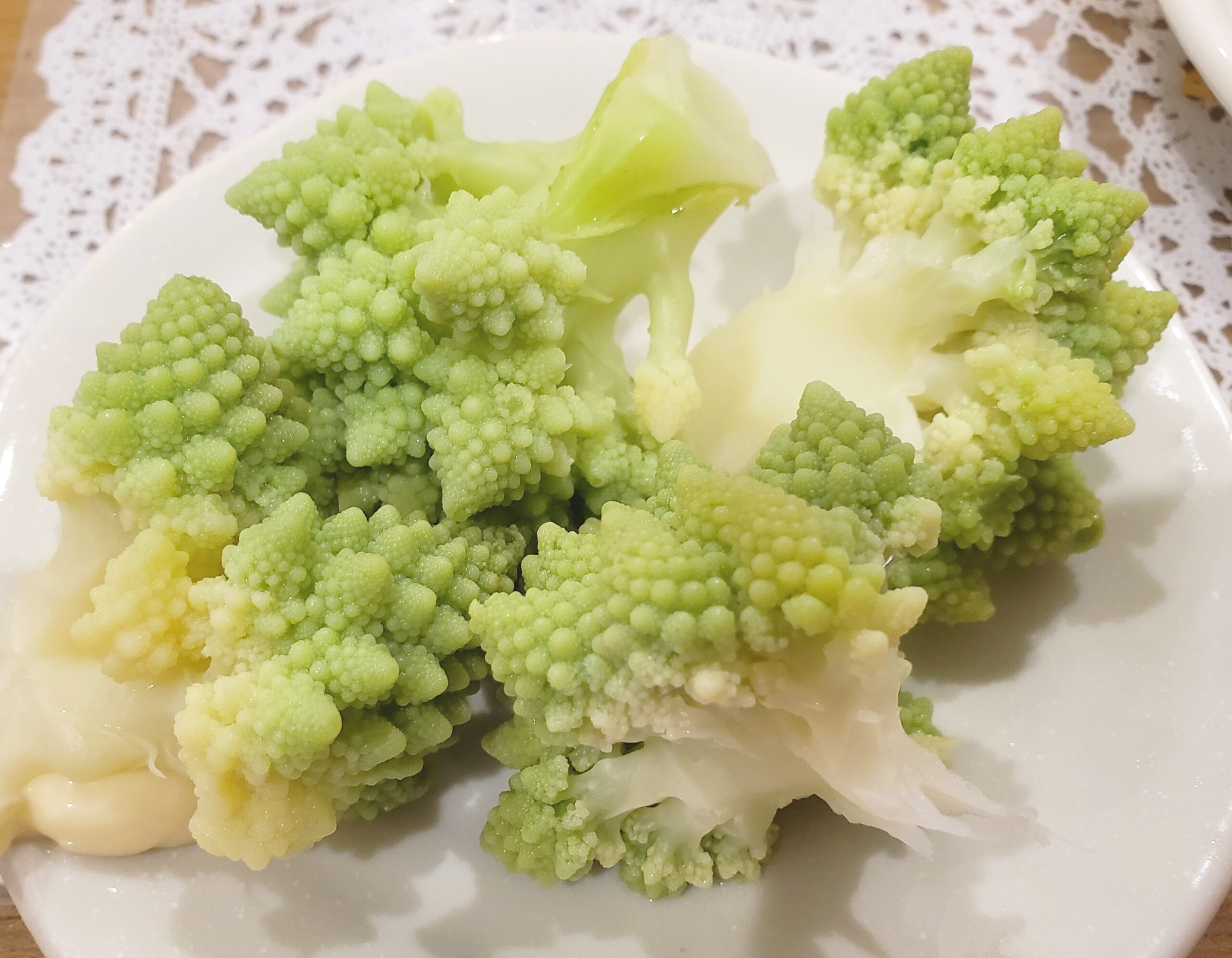 肌ツヤが抜群になる 不思議な野菜 ロマネスコ は美味しいのか ムグモグのごちそう